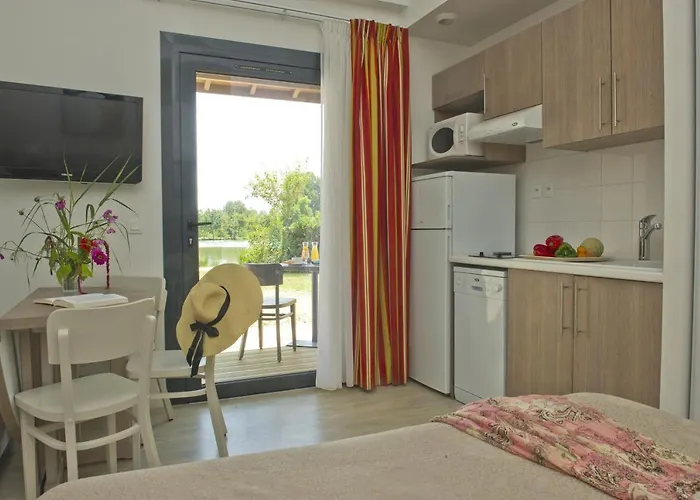 Village Club Mileade 假日公园 萨马坦